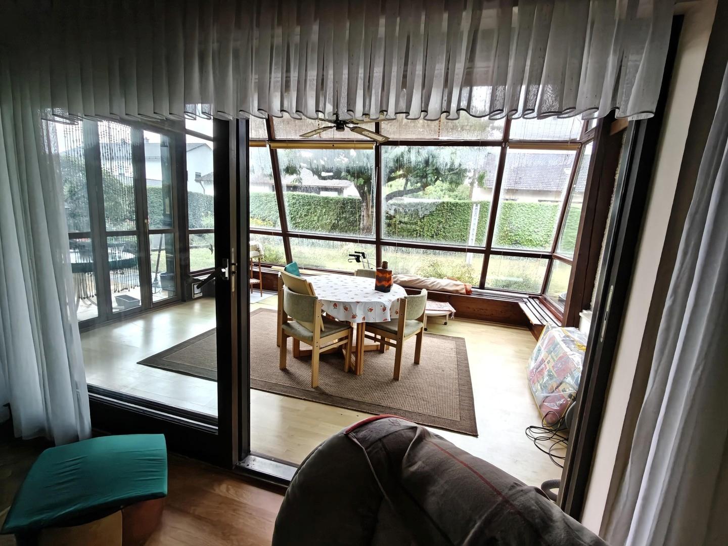 Wohnzimmer zu Wintergarten