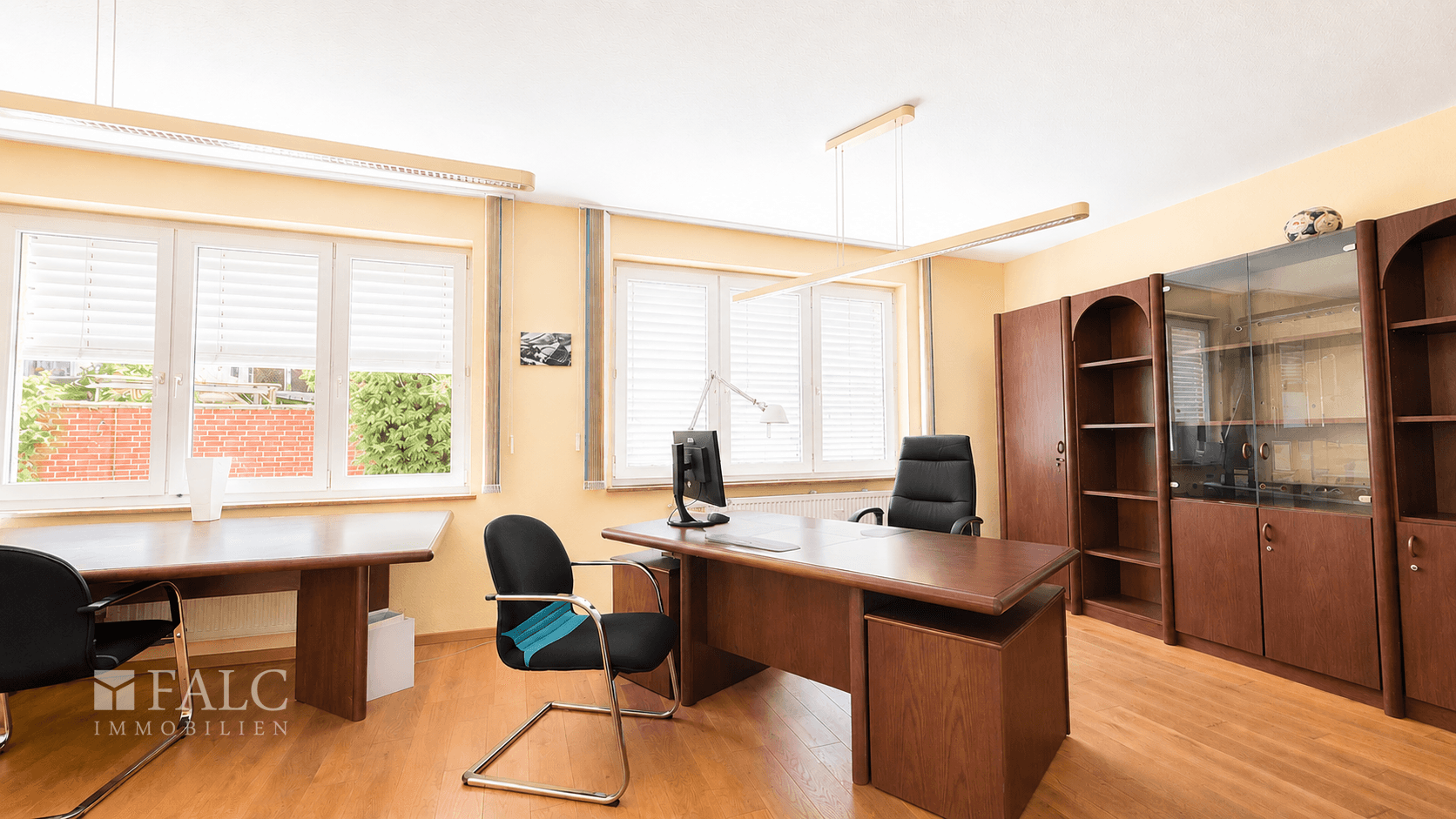 Büro 6