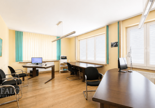 Büro 6