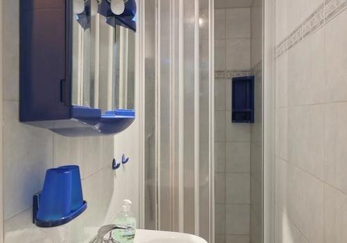 Dusche im Bad