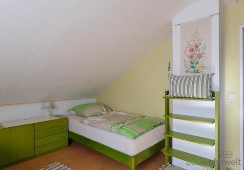 Blick zum rechten Bett