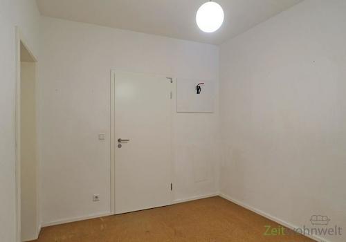 großer Wohnungsflur