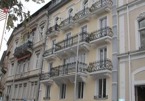 Außenansicht Gebäude gesamt 