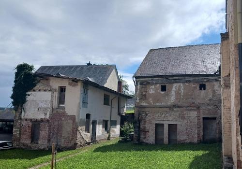 Backhaus und Scheune