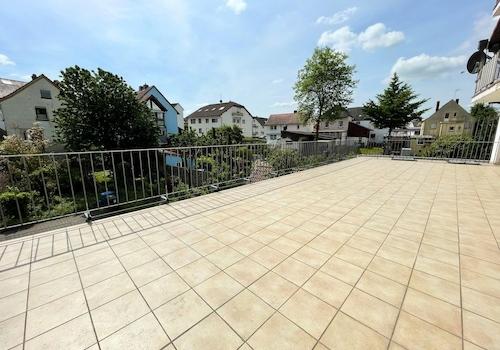 Großzügige Terrasse