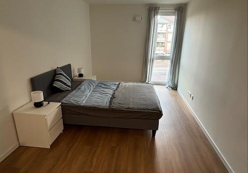 Schlafzimmer 1