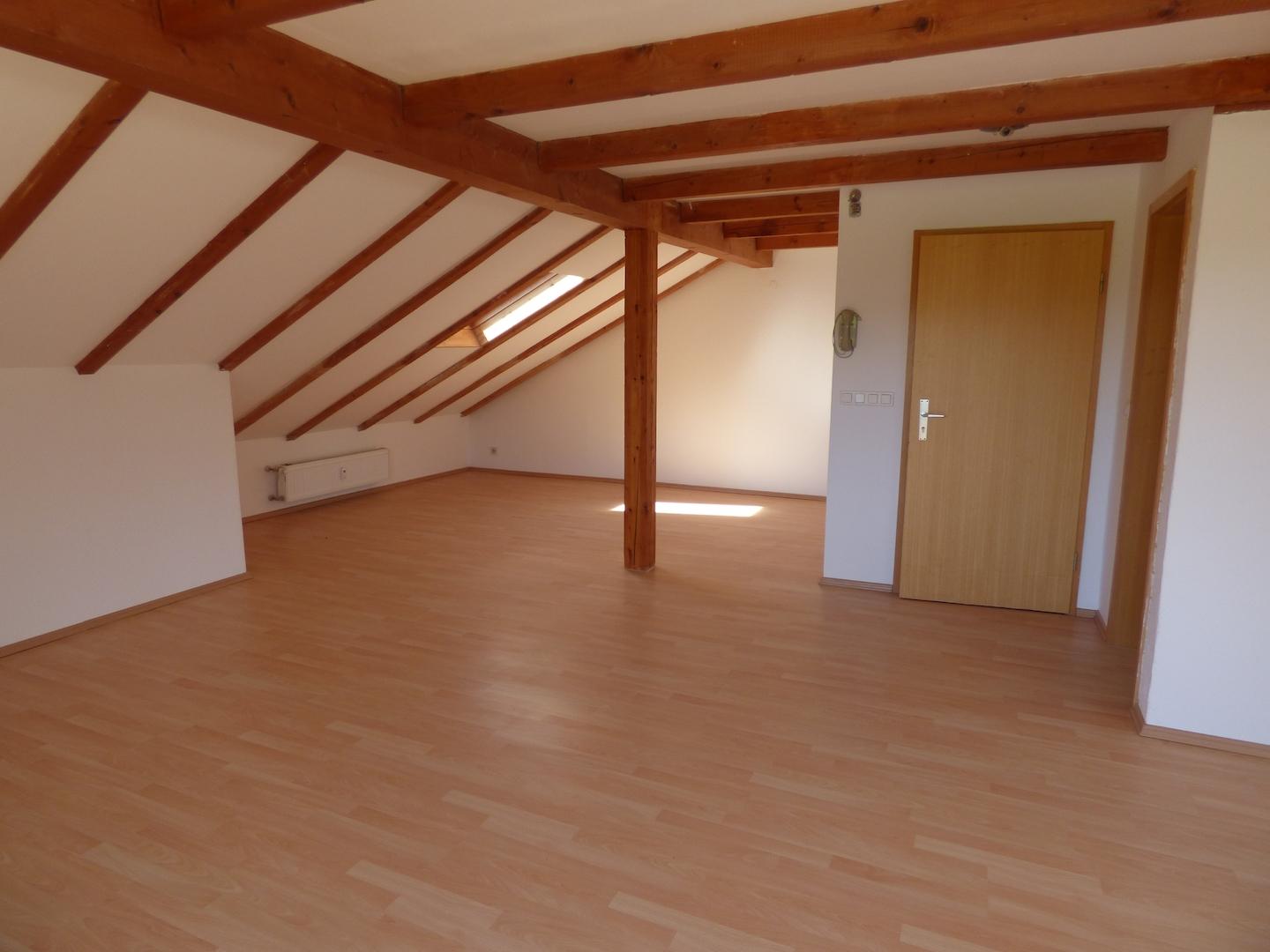 Wohn-Schlafzimmer