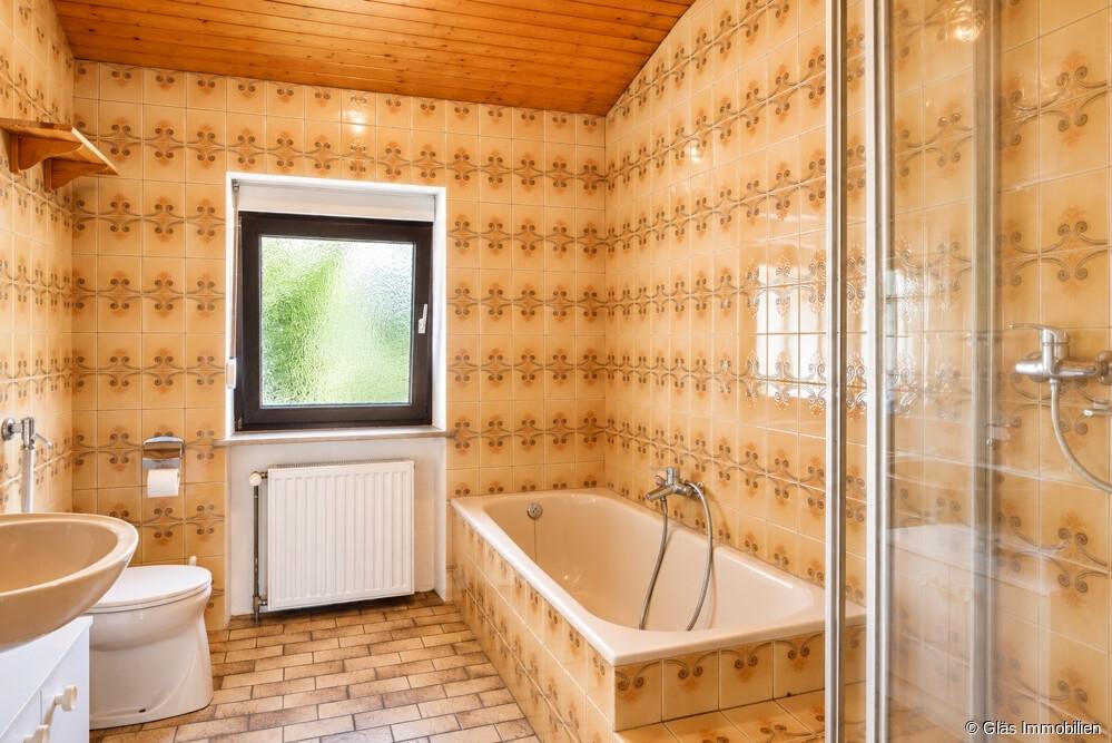 Badezimmer im DG