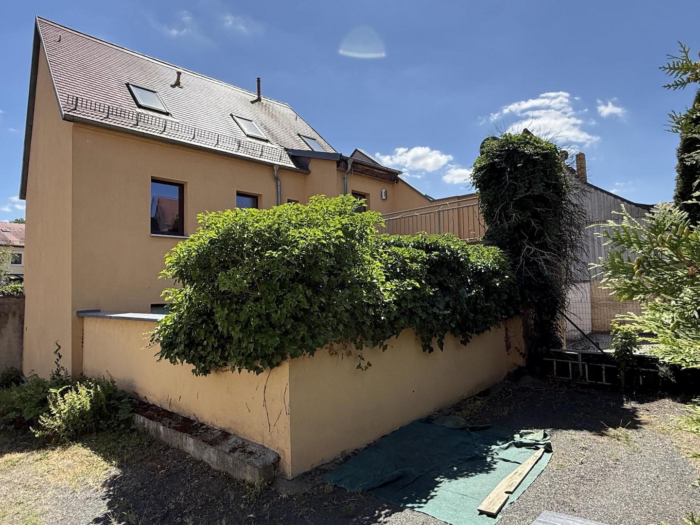 Mehrfamilienhaus | Blick zum Gebäude