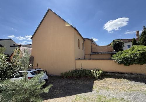 Mehrfamilienhaus | Blick zum Gebäude