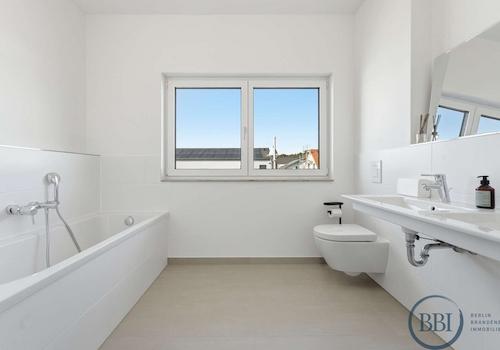 Badezimmer (Musterdarstellung, baugleiches Objekt)