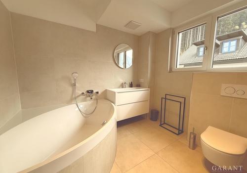 Privatbadezimmer Schlafzimmer