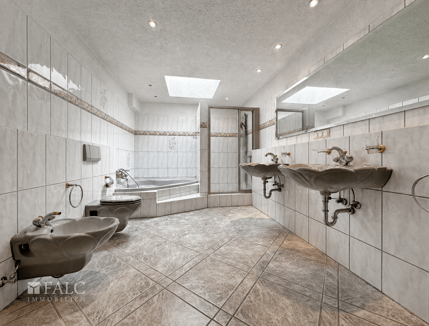 Badezimmer EG (aktuell)