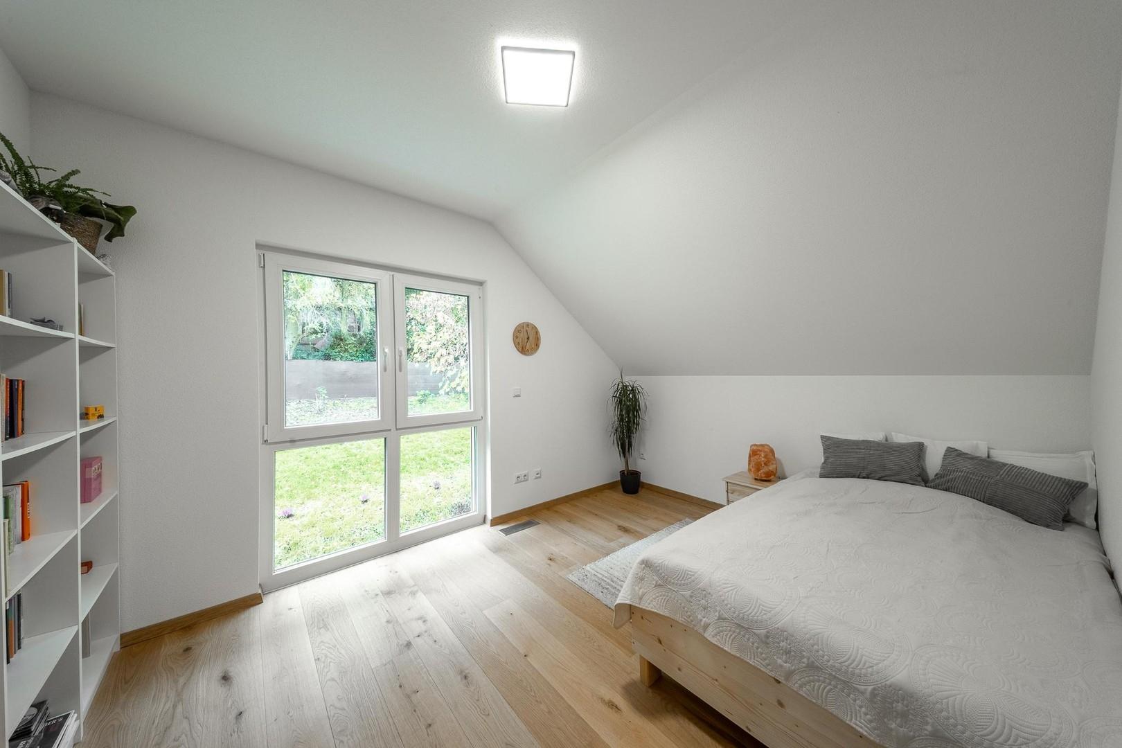Schlafzimmer 2 OG