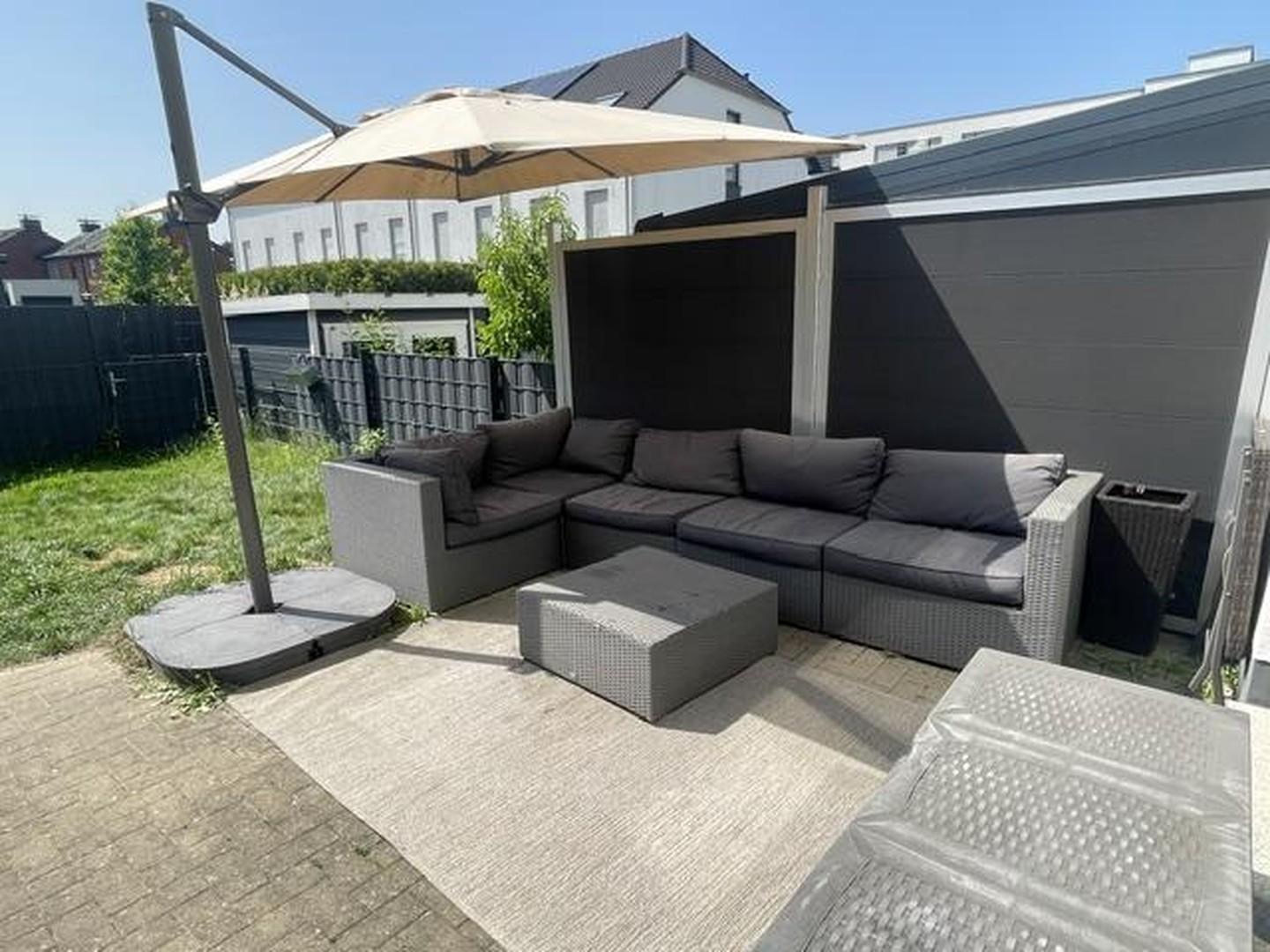 Terrasse mit Garten