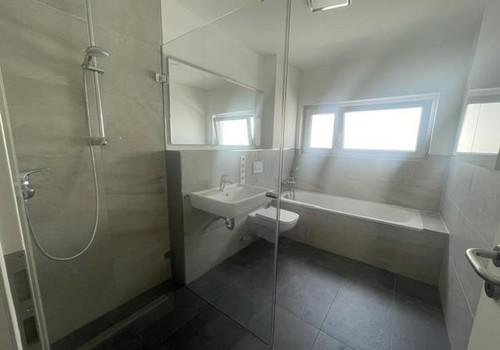 Badezimmer Bild 2