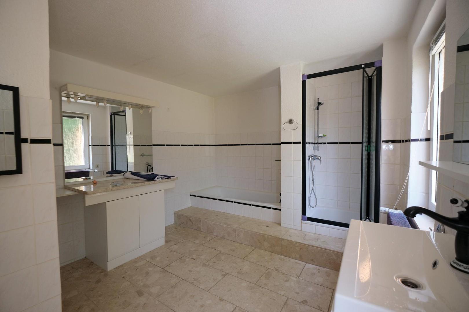 Badezimmer OG