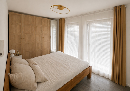 Schlafzimmer mit Taunusblick