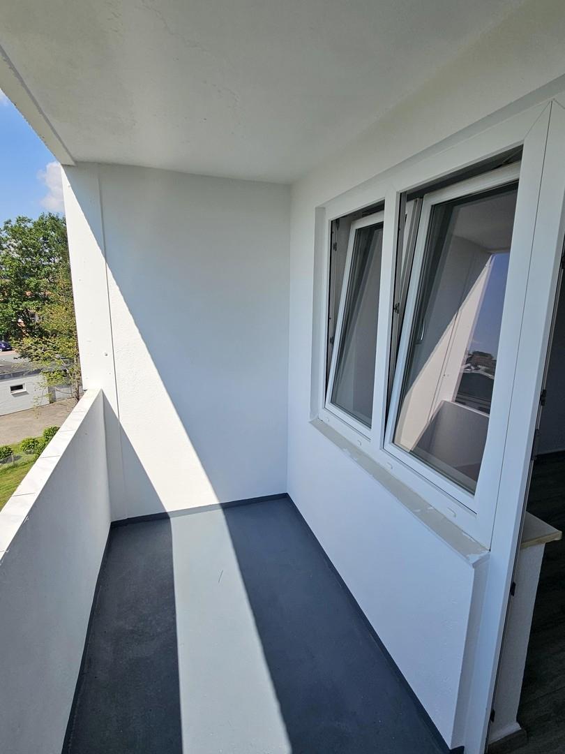 sonniger Balkon 