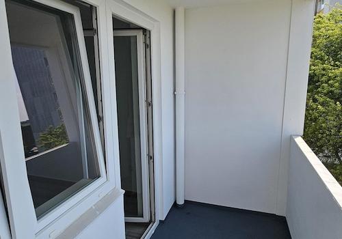 sonniger Balkon 