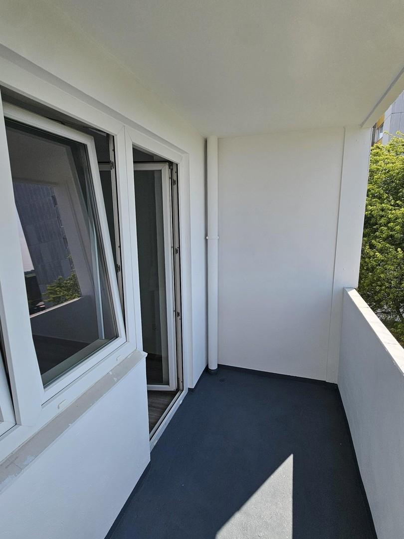sonniger Balkon 
