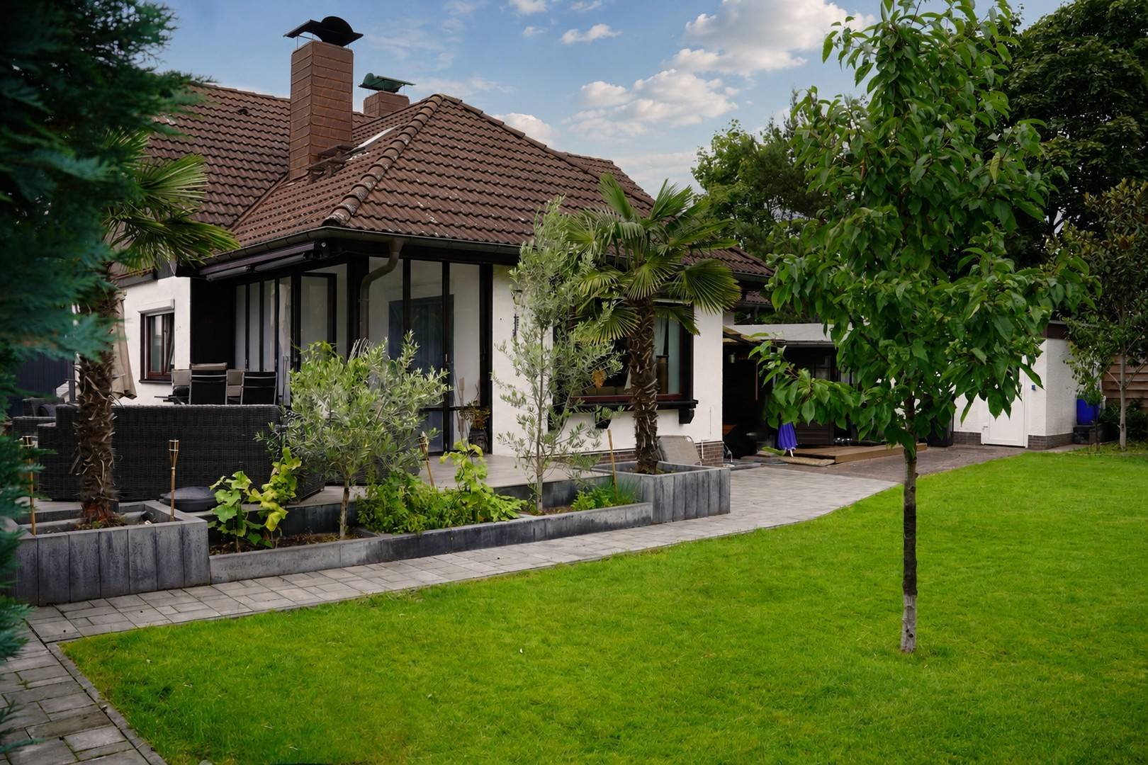 Garten mit Terrasse