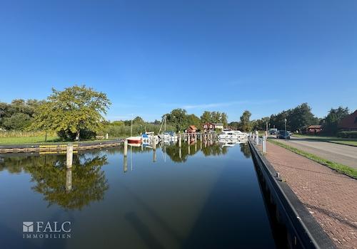 Hafen Born