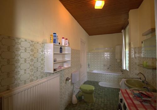 Badezimmer EG