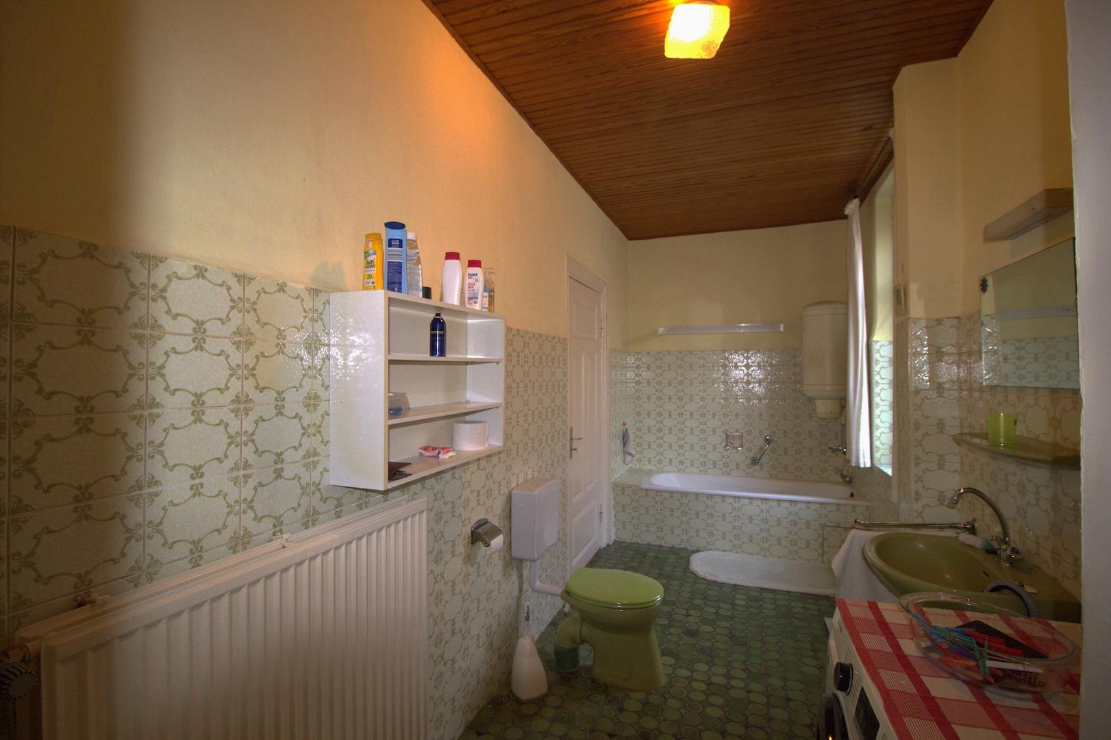 Badezimmer EG