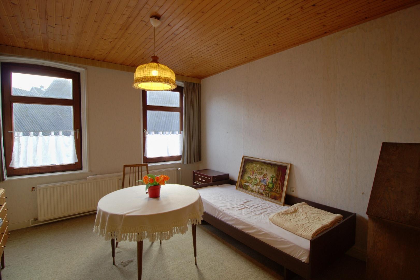 2. Zimmer OG