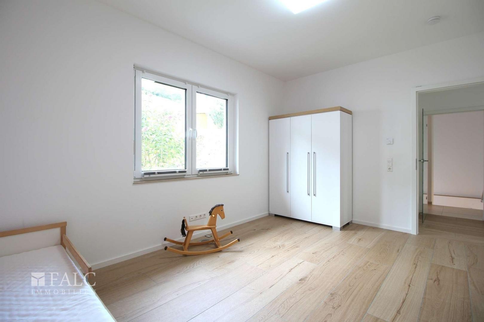 1. Zimmer EG 