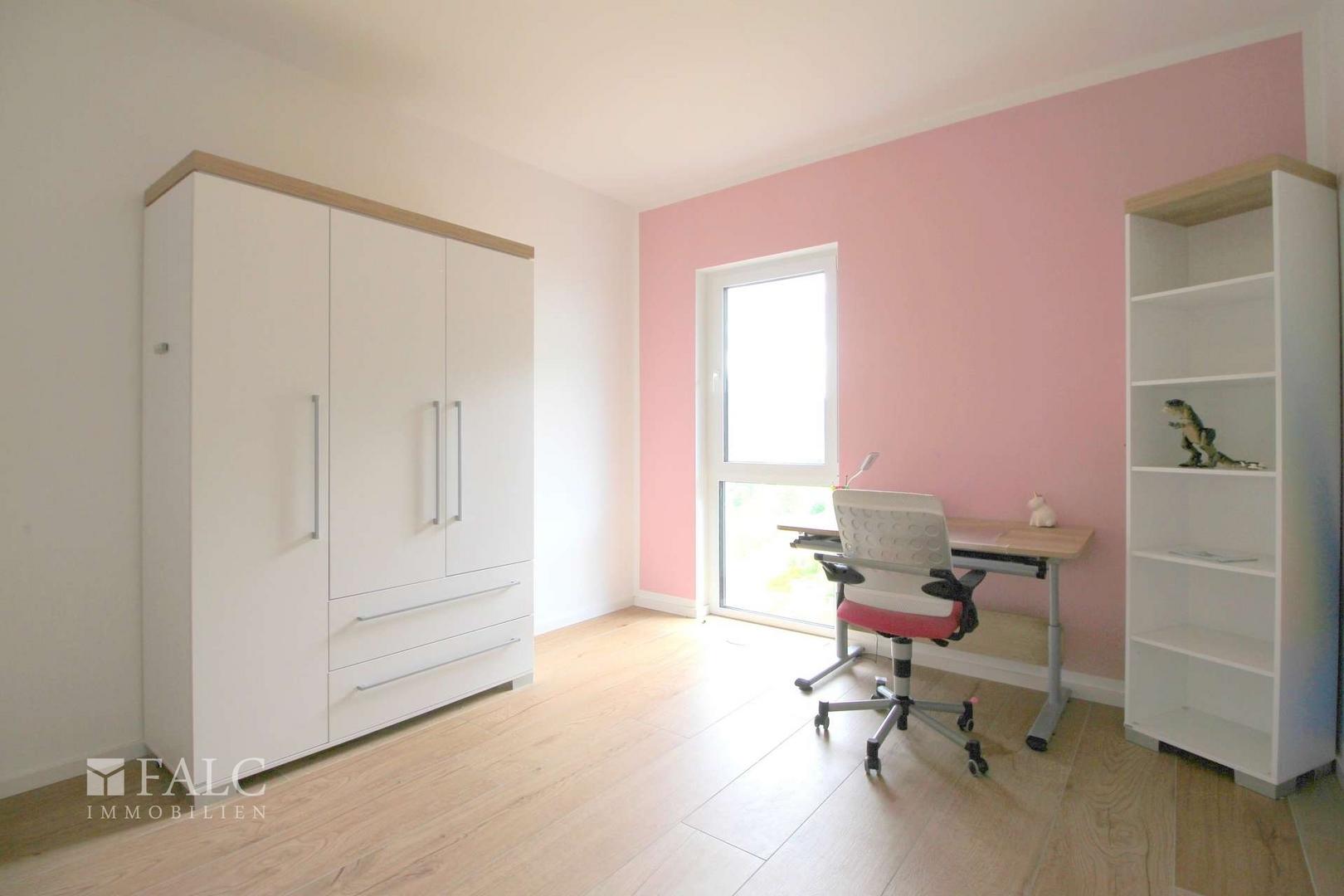 2. Zimmer EG
