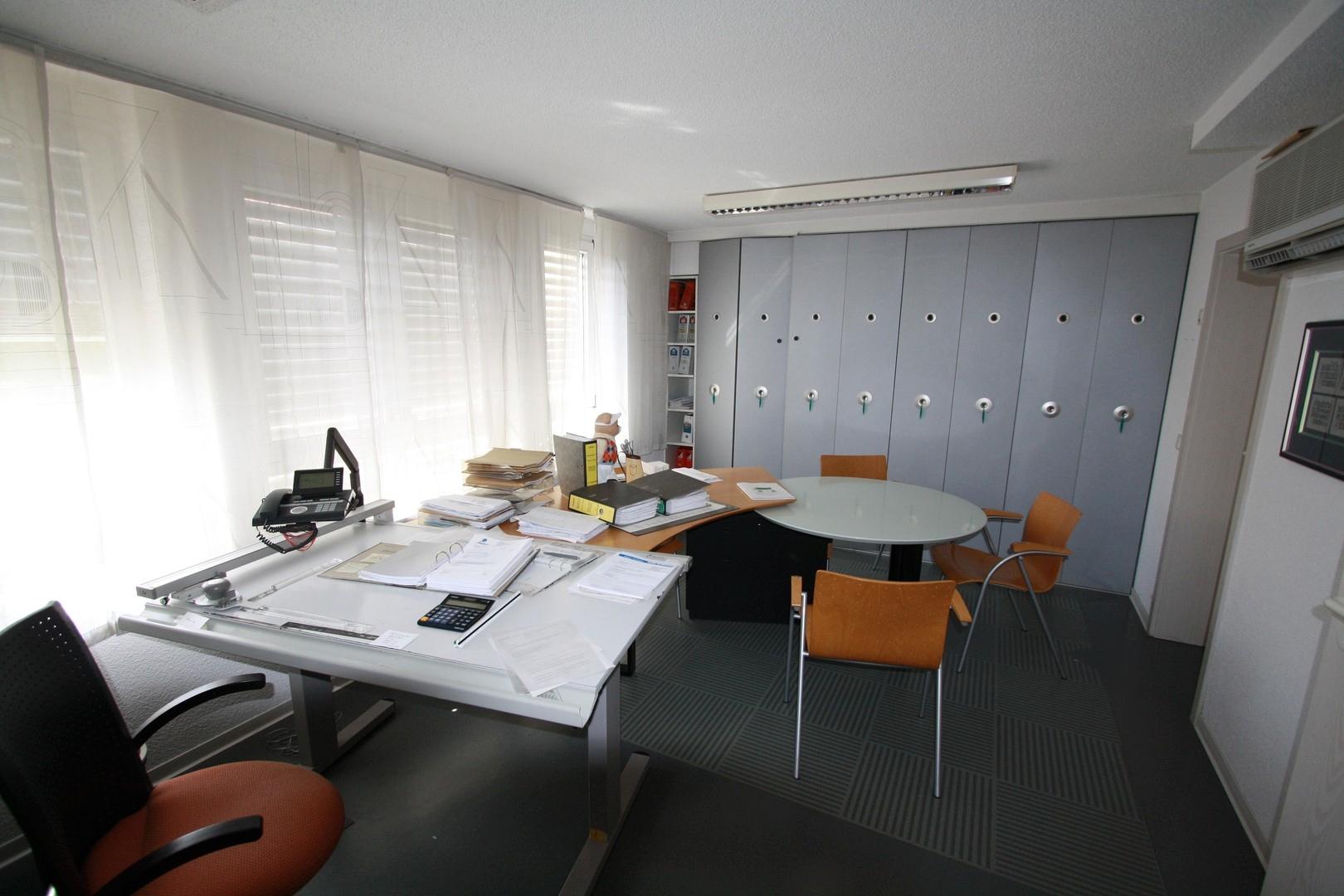Büro Arbeitszimmer 1