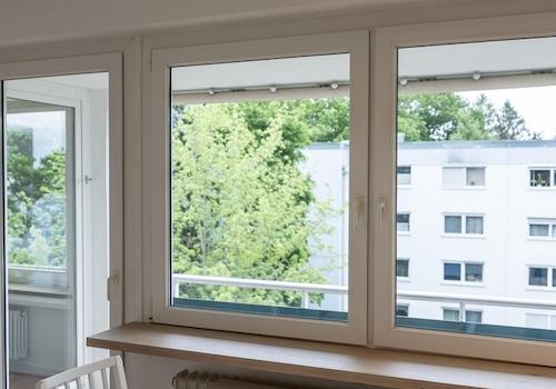 Küche Ausblick auf Loggia
