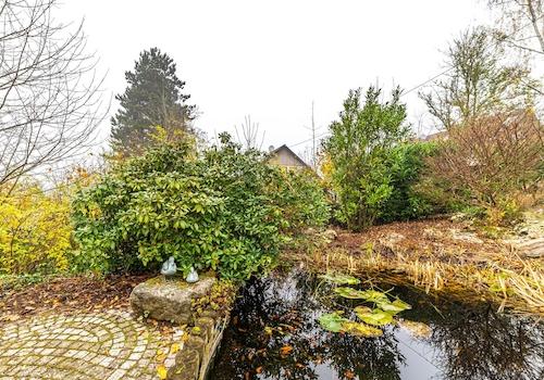 Sitzplatz am Teich