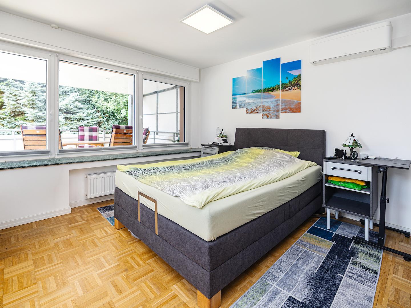 Schlafzimmer (EG)- KI bearbeitet