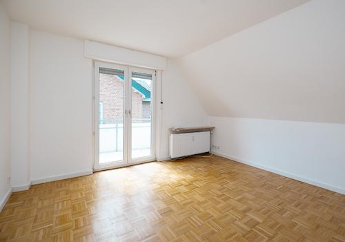 Schlafzimmer (DG)