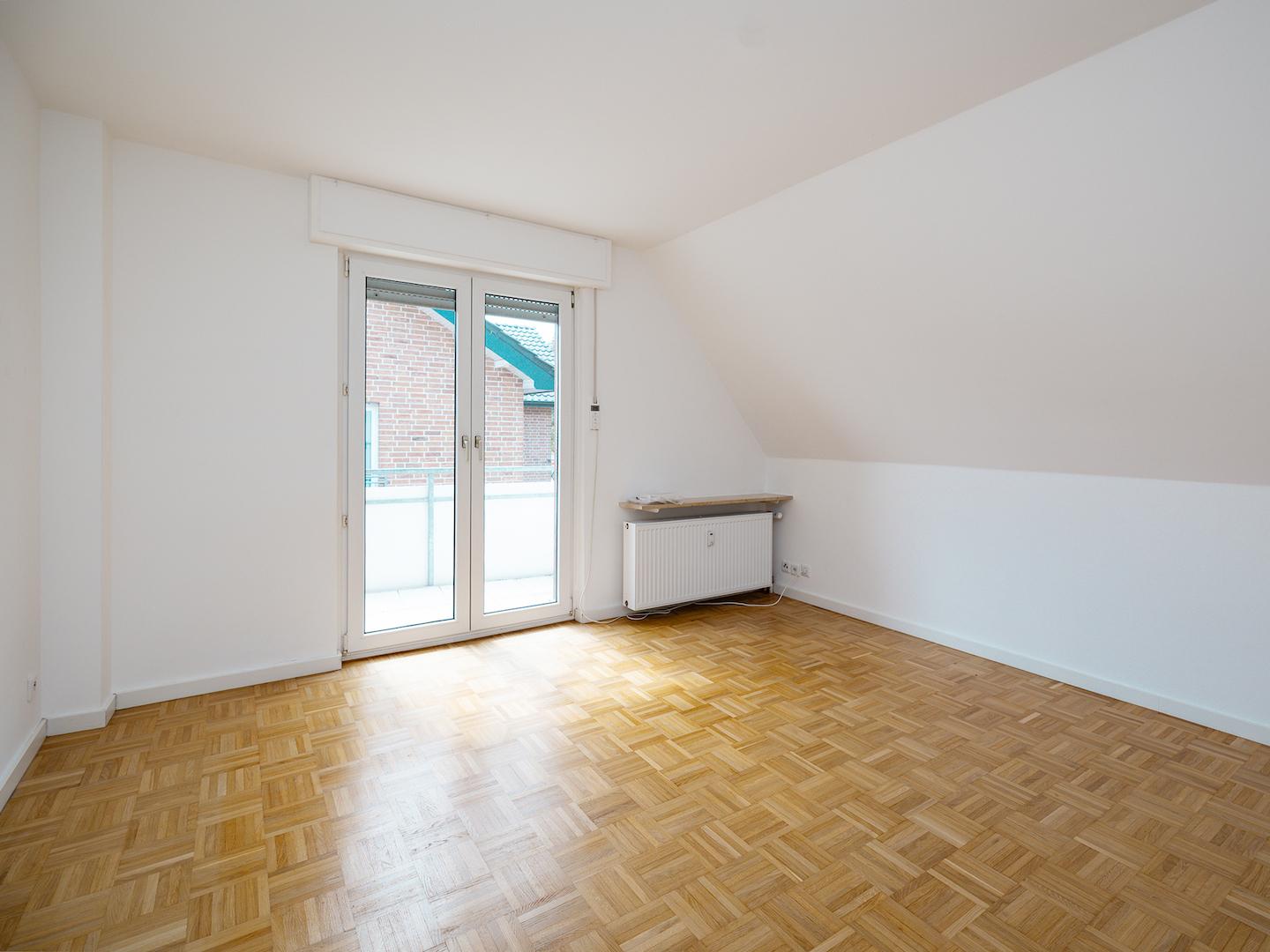 Schlafzimmer (DG)