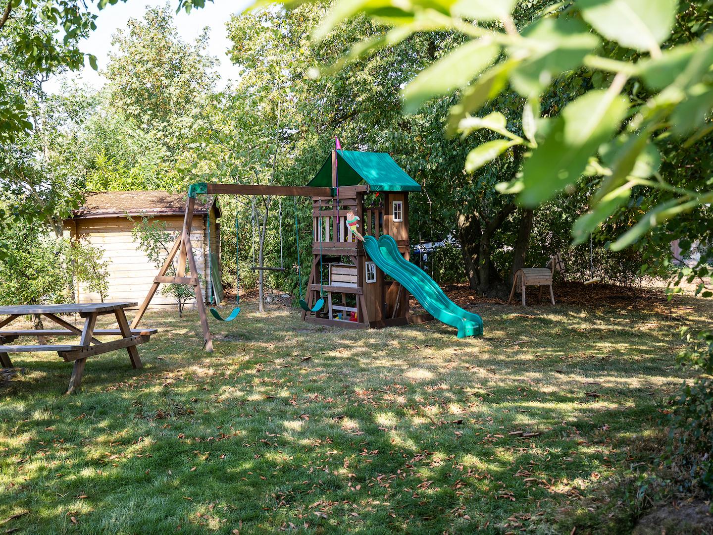 Gartenbereich - KI bearbeitet