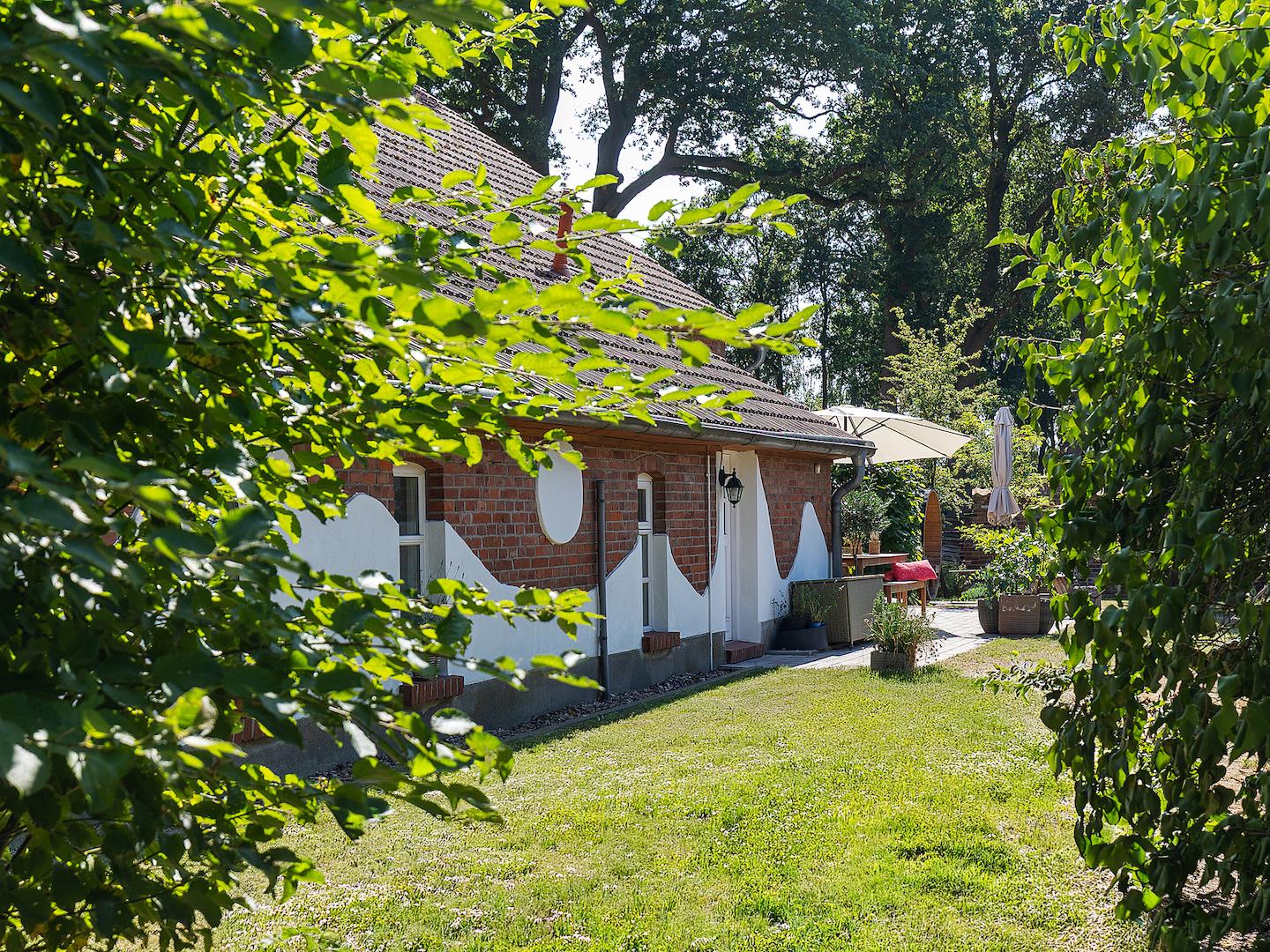 Garten/Terrasse - KI bearbeitet