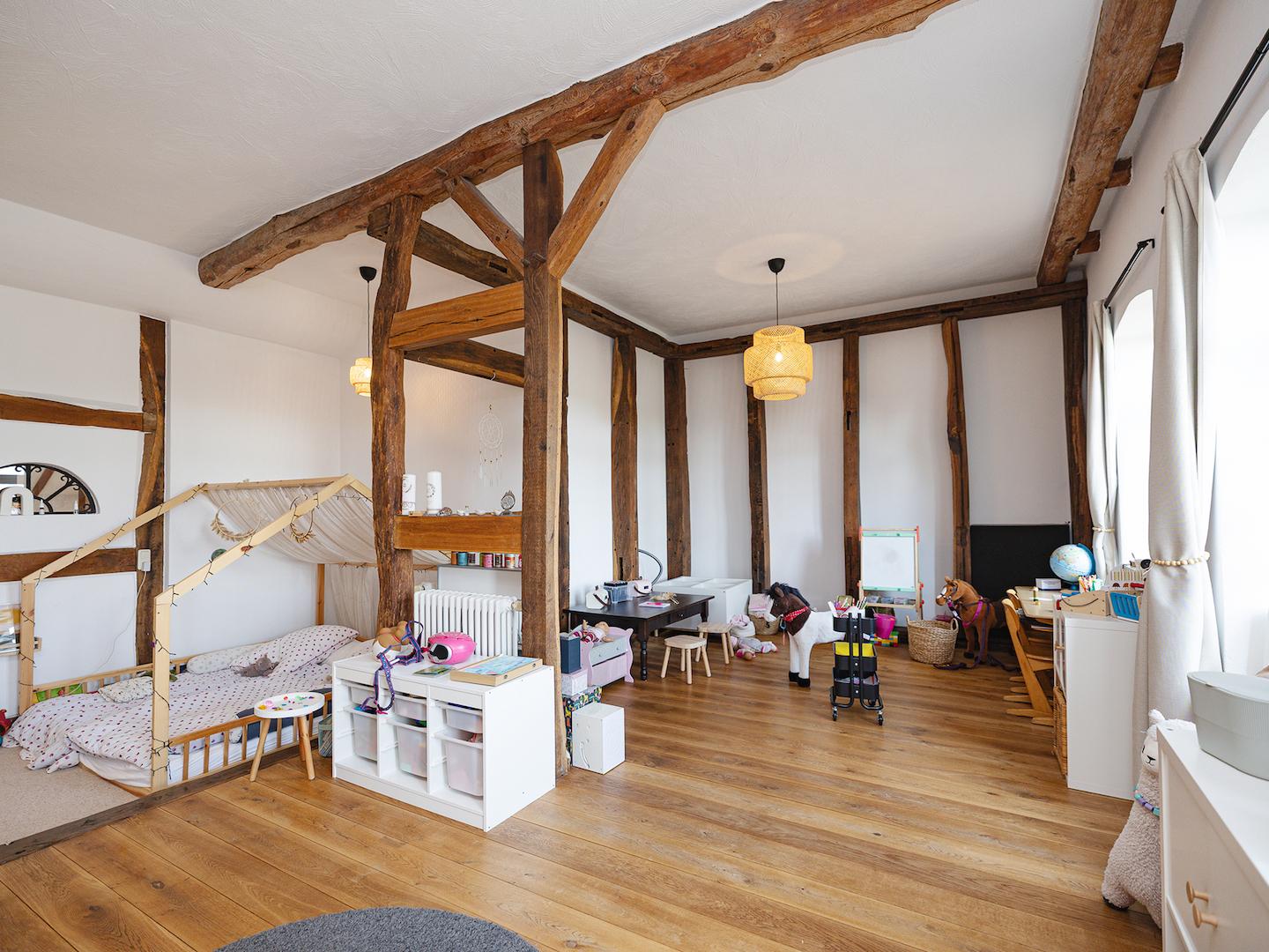 großes Kinderzimmer