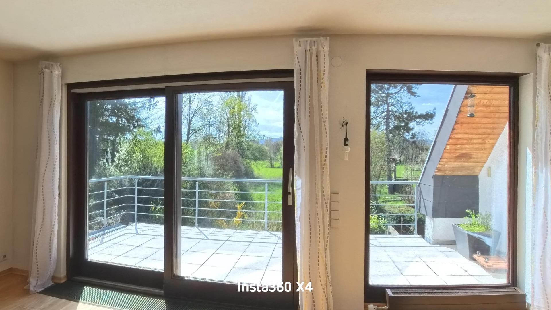 EG Wohnzimmer + Balkon