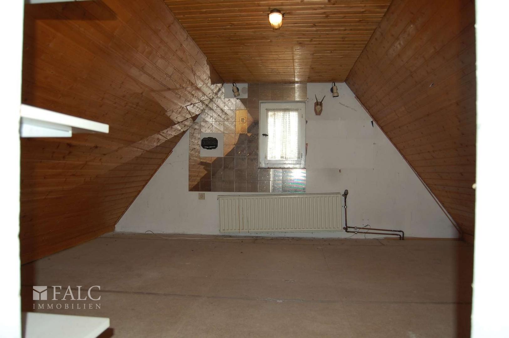 Raum 2_Dachboden