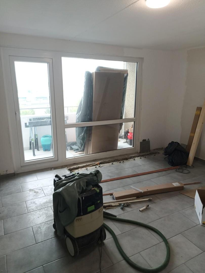 Wohnzimmer Vertikalheizung re