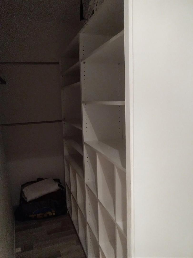 Begehbarer Kleiderschrank