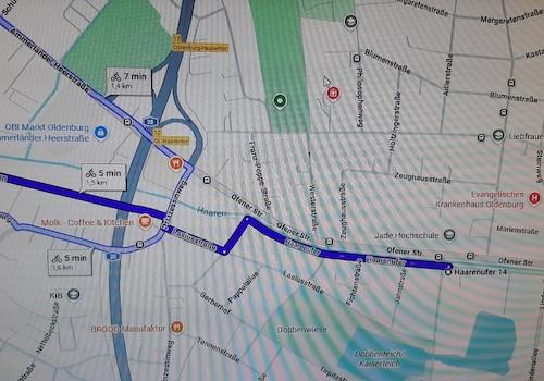 Universität (5 min/Fahrradweg)