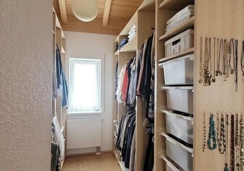 Walking Closet Eltern OG