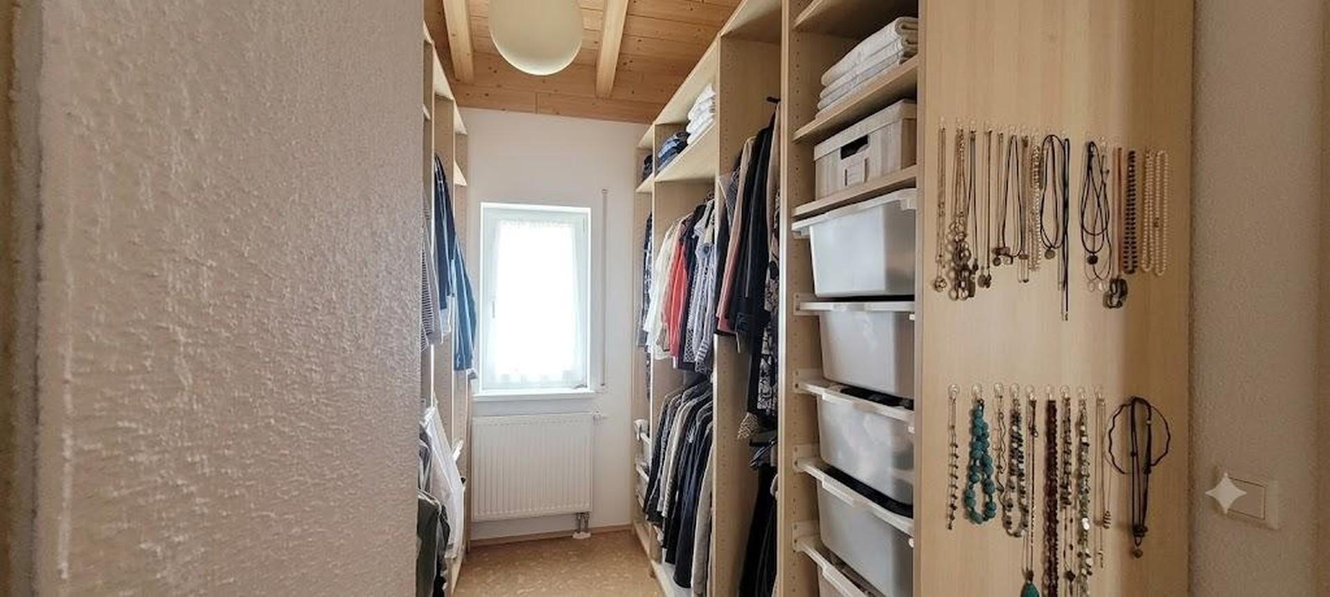 Walking Closet Eltern OG