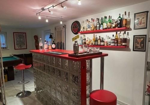 Hobbyraum Bar KG