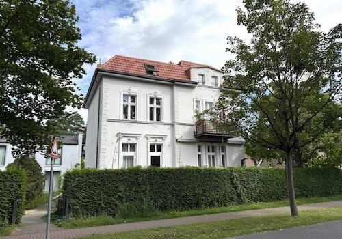 Straßenansicht